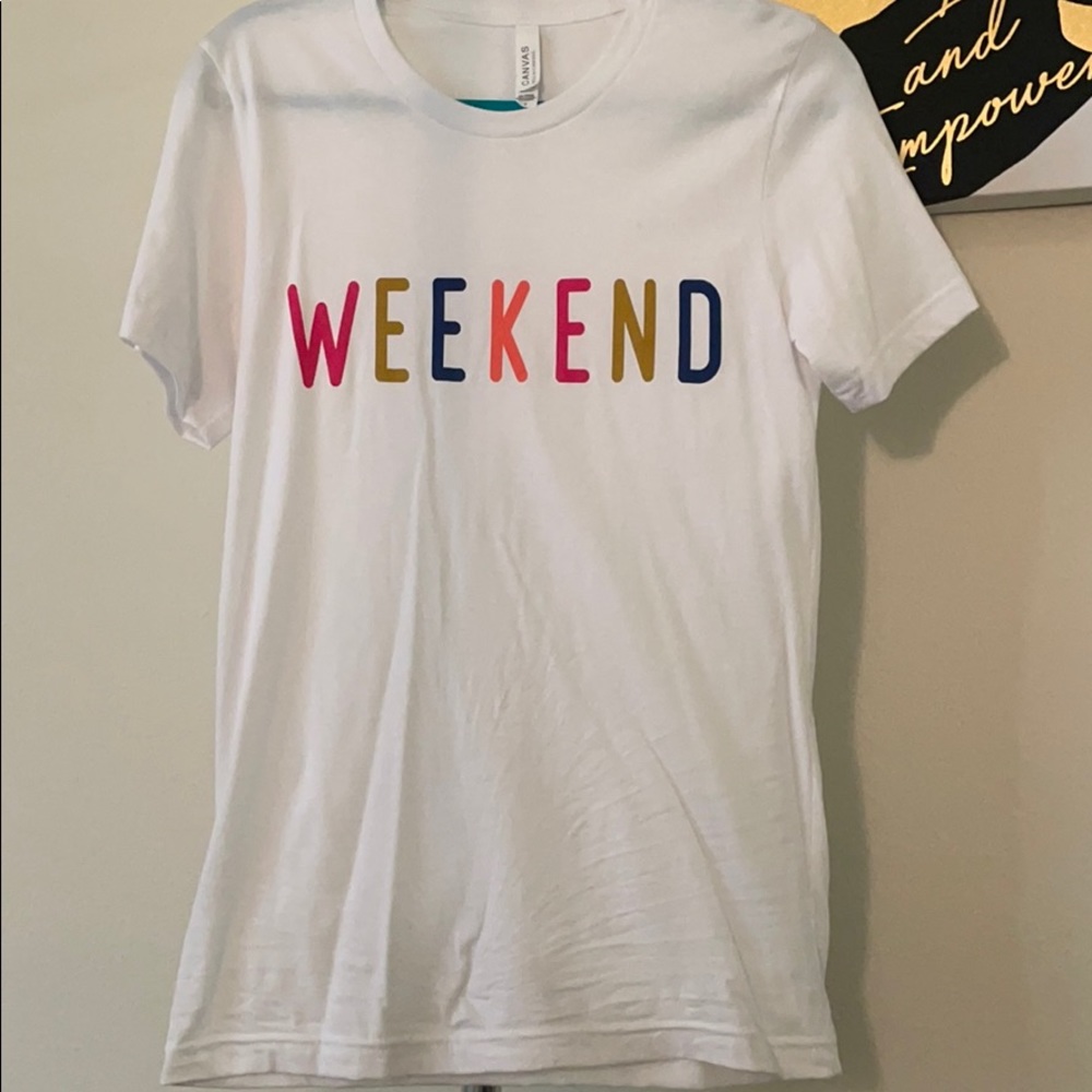 Weekend Tee ๐ - Picture 2 of 2